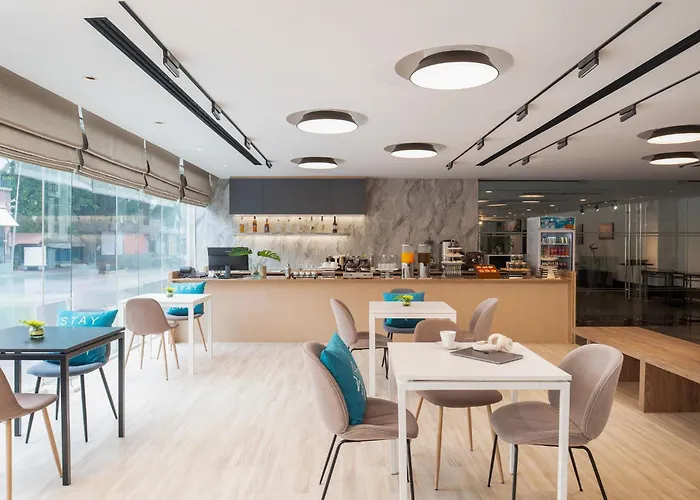 Hotel Cross Vibe Srinakarin Bangkok