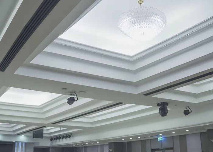 Hotel Cross Vibe Srinakarin 4*
